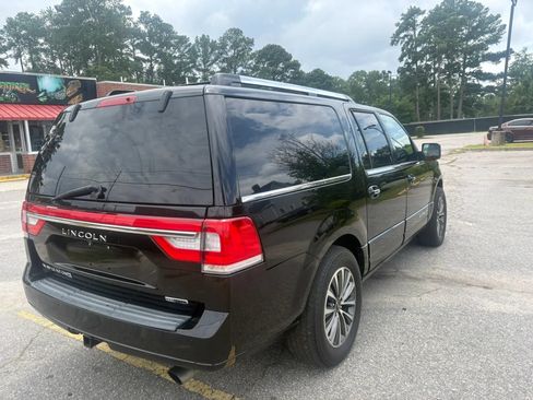 Used 2016 Lincoln Navigator L Select AWD/4WD image 10