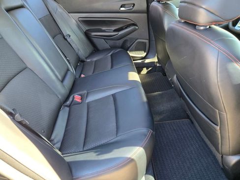 Certified 2023 Nissan Altima 2.5 SR image 18