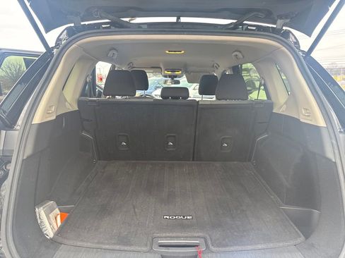Certified 2023 Nissan Rogue SV image 23