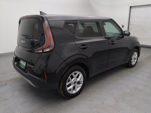 Used 2023 Kia Soul LX w/ LX Technology Package image 10