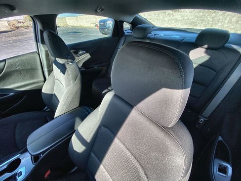 Used 2024 Chevrolet Malibu LT FWD image 19