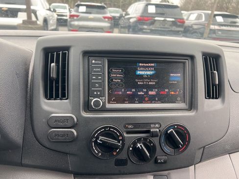 Used 2021 Nissan NV200 S image 29