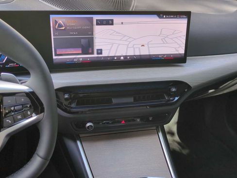 New 2025 BMW 330i xDrive 330i xDrive w/ Premium Package image 29