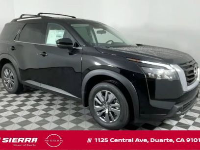 New 2025 Nissan Pathfinder SV