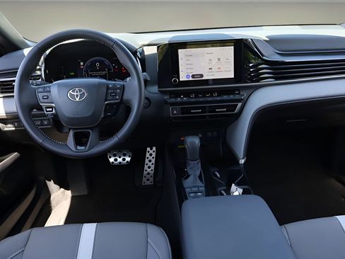 Certified 2026 Toyota Camry SE image 13