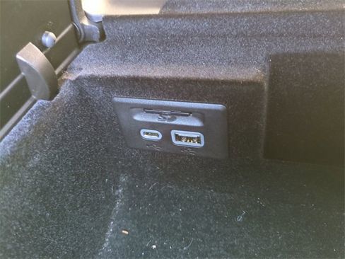 Used 2019 Cadillac CT6 V w/ Driver Assist Package image 27