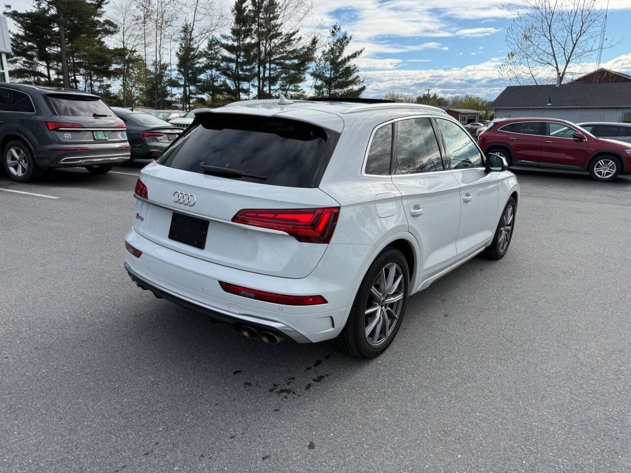 Used 2024 Audi SQ5 Premium Plus w/ Premium Plus Package AWD/4WD image 4