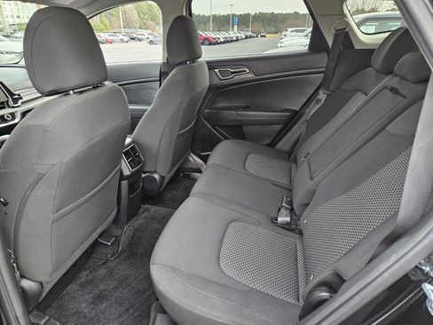 Used 2024 Kia Sportage LX image 10
