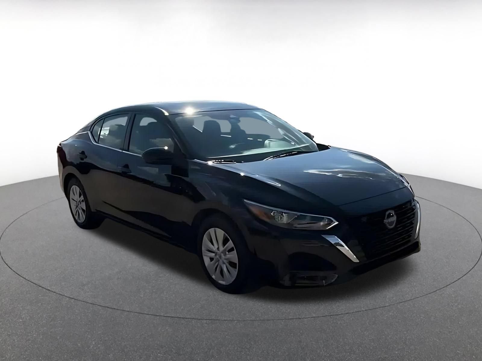Used 2025 Nissan Sentra S FWD image 3
