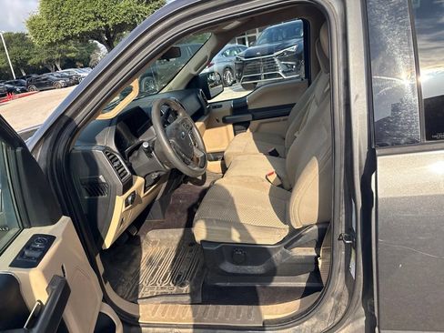 Used 2015 Ford F150 XLT RWD image 14