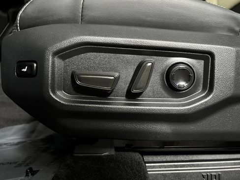 Used 2024 Toyota Tundra Capstone AWD/4WD image 14