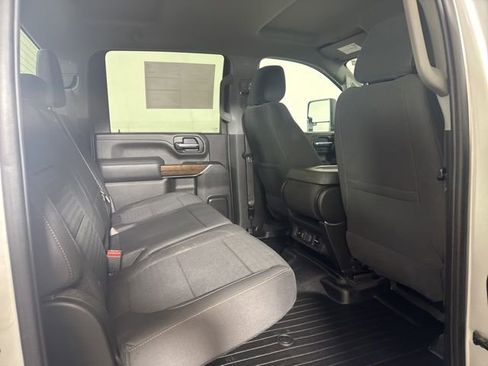 Used 2023 GMC Sierra 2500 SLE w/ SLE Convenience Package image 5