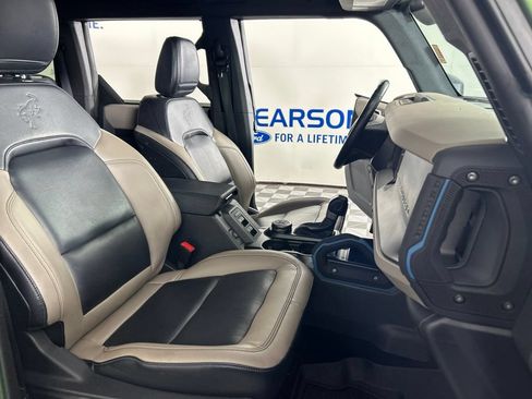 Used 2024 Ford Bronco Wildtrak AWD/4WD image 28