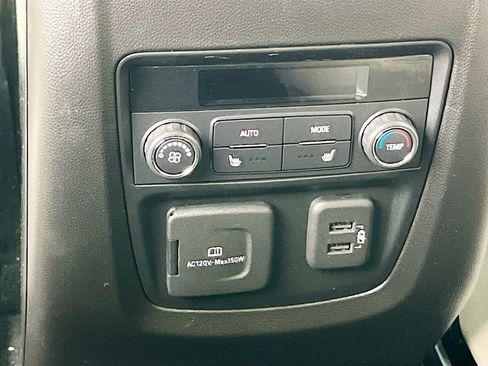 Used 2024 Buick Enclave Avenir FWD image 28