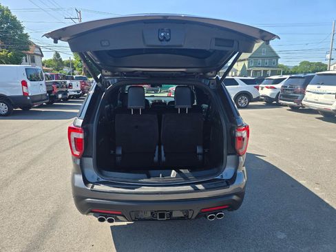 Used 2018 Ford Explorer Sport w/ Equipment Group 401A AWD/4WD image 21