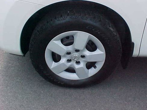 Used 2009 Nissan Rogue S AWD/4WD image 5