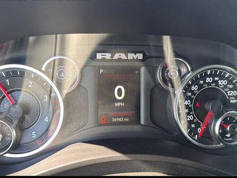 Used 2021 RAM 3500 Big Horn w/ Night Edition image 4