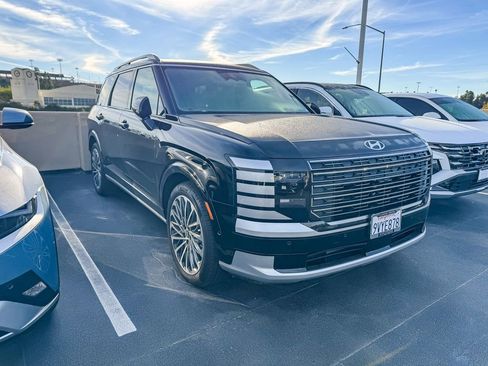 Certified 2026 Hyundai Palisade Calligraphy image 2