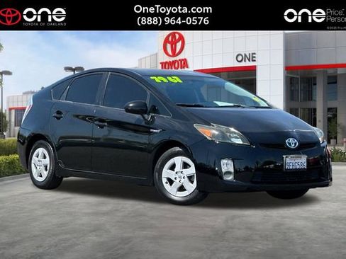 Used 2011 Toyota Prius Three FWD image 1