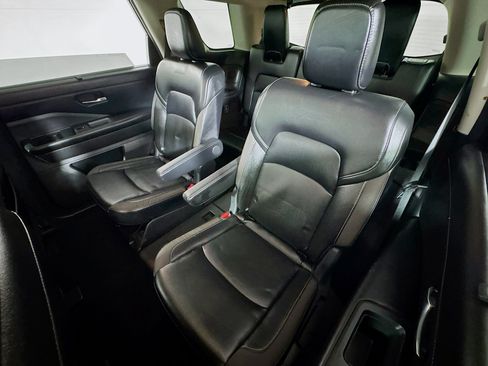 Used 2023 Nissan Pathfinder SL w/ SL Premium Package AWD/4WD image 24