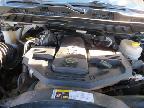 Used 2017 RAM 2500 Tradesman w/ Chrome Appearance Group image 27