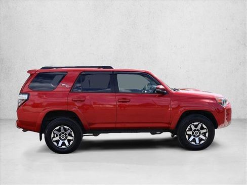 Used 2019 Toyota 4Runner TRD Off-Road Premium AWD/4WD image 4