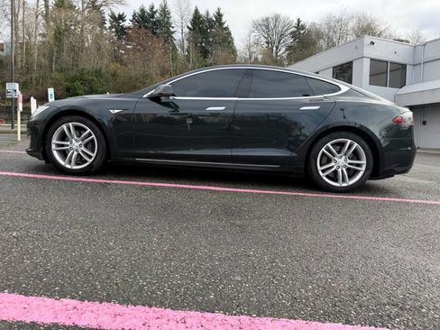 Used 2013 Tesla Model S Performance image 29