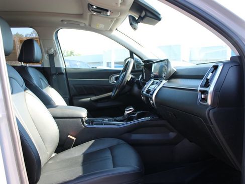 Used 2023 Kia Sorento SX FWD image 33