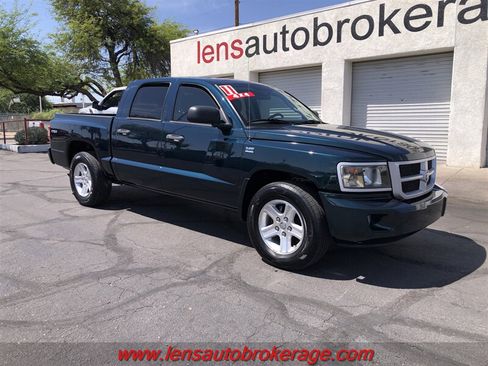 Used 2011 Dodge Dakota Big Horn w/ Utility Group AWD/4WD image 2