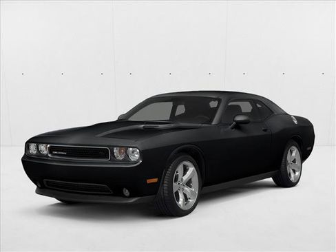 Used 2014 Dodge Challenger R/T image 1