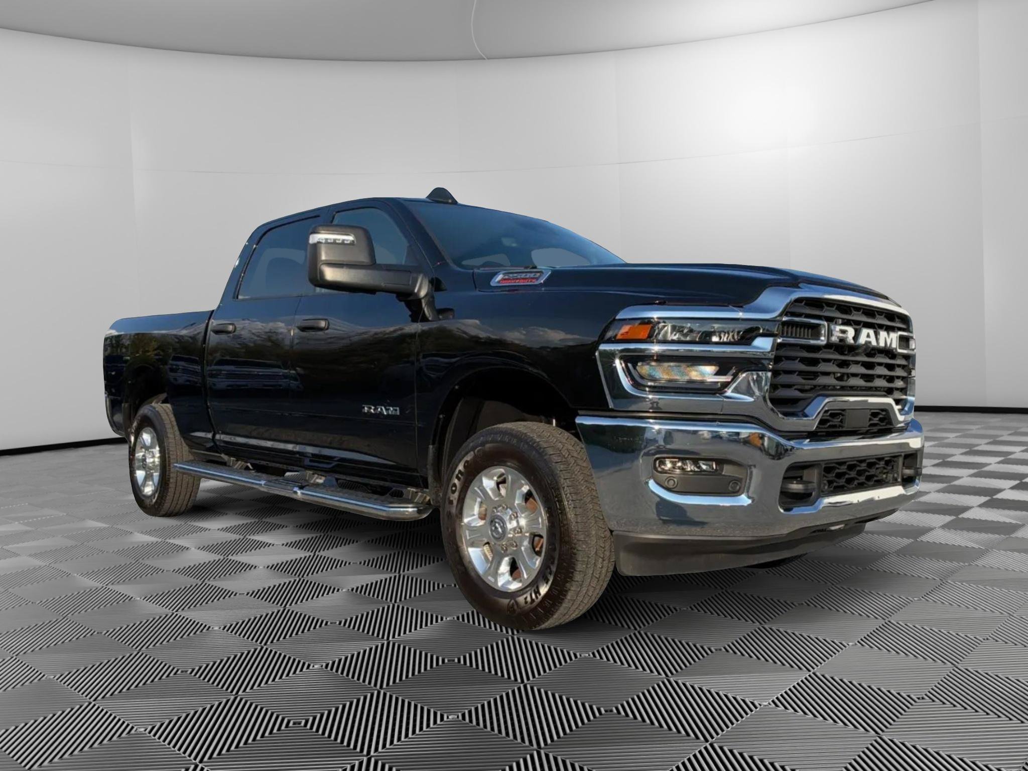 Used 2026 RAM 2500 Big Horn AWD/4WD image 2