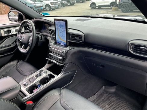 Used 2020 Ford Explorer ST w/ Premium Technology Package AWD/4WD image 13