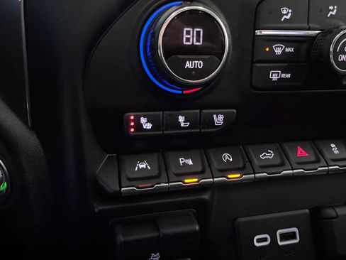 Used 2021 Chevrolet Silverado 1500 LTZ w/ LTZ Premium Package image 25