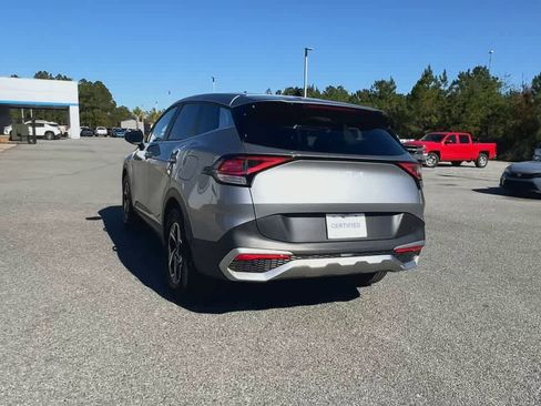 Used 2024 Kia Sportage LX image 7