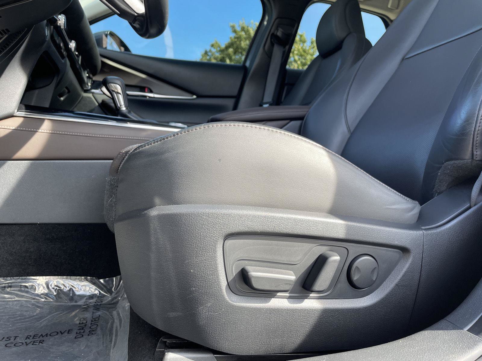 Used 2020 MAZDA CX-30 FWD w/ Premium Package image 23