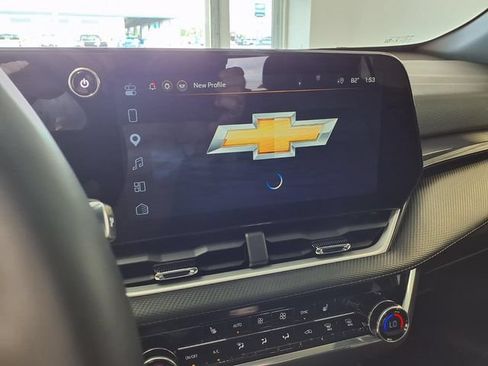 Used 2026 Chevrolet Equinox LT w/ Convenience Package II FWD image 11