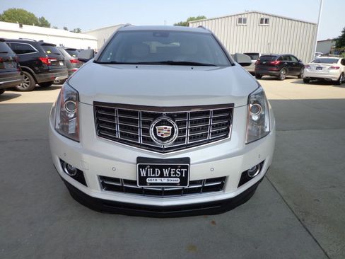 Used 2016 Cadillac SRX Performance w/ Driver Awareness Package AWD/4WD image 2