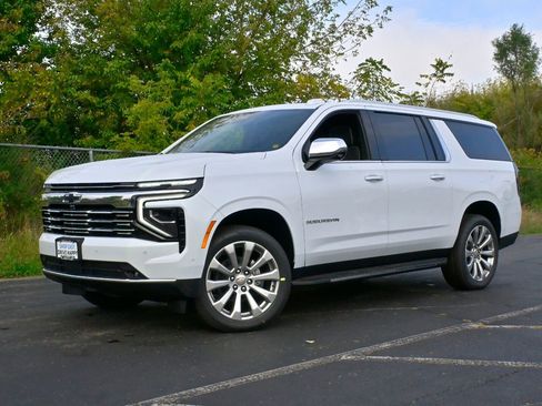 Used 2026 Chevrolet Suburban Premier w/ Sun And Tow Package image 2