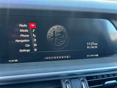 Used 2019 Alfa Romeo Stelvio Ti image 26