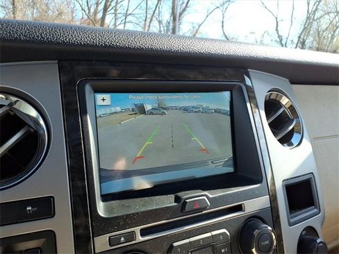 Used 2016 Ford Expedition Limited w/ Equipment Group 301A image 22