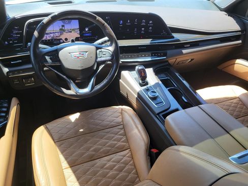 Used 2023 Cadillac Escalade Sport w/ Touring Package RWD image 18