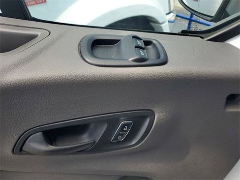 Used 2023 Ford Transit 350 XLT image 21