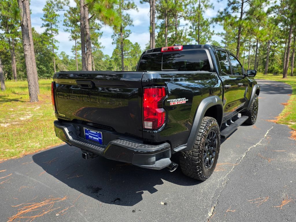 Used 2024 Chevrolet Colorado Trail Boss w/ Advanced Trailering Package AWD/4WD image 5