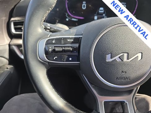 Used 2024 Kia Sportage EX image 13