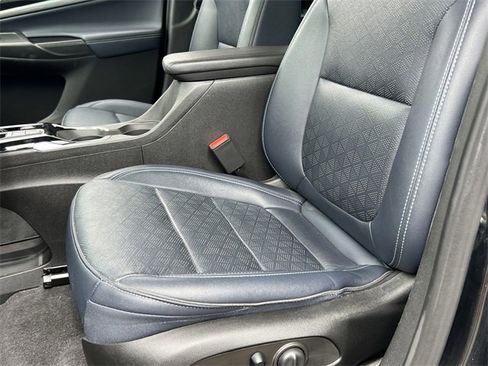 Used 2022 Chevrolet Bolt EUV Premier w/ Sun & Sound Package image 22