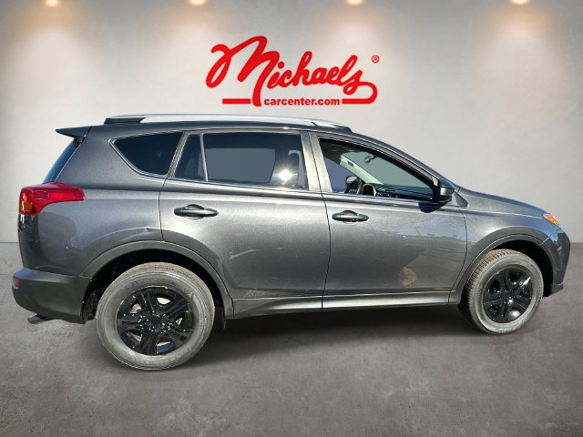 Used 2013 Toyota RAV4 LE FWD image 2