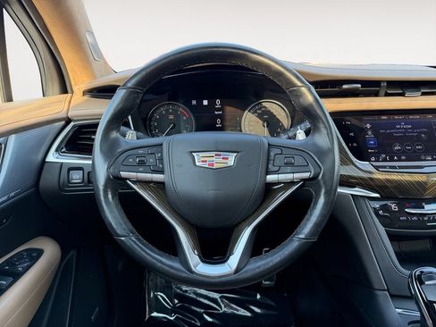 Used 2022 Cadillac XT6 Sport w/ Platinum Package AWD/4WD image 13