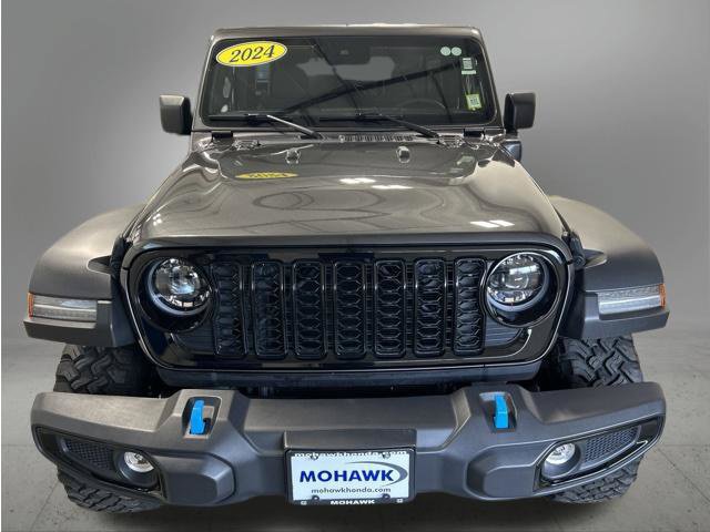 Used 2024 Jeep Wrangler Unlimited AWD/4WD image 9