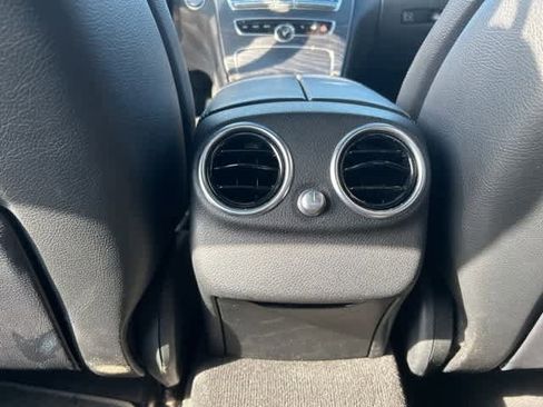 Used 2018 Mercedes-Benz C 300 Sedan image 9