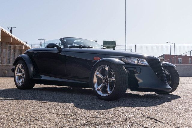 Used 1999 Plymouth Prowler RWD image 12